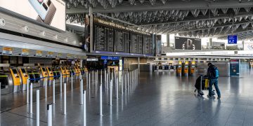 Mire figyeljünk, ha a koronavírus-járvány idején utaznánk külföldre?