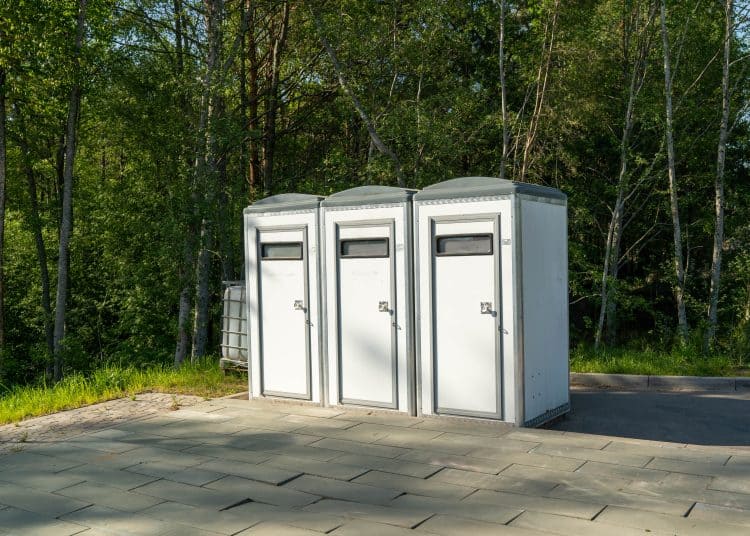 Szaniterkonténer a Mobilainertől: alapvető igény, modern megoldás