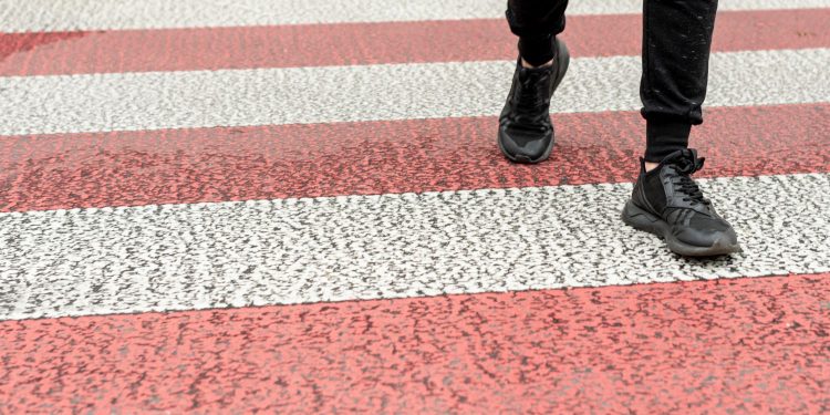 Lépcsők, rámpák, ipari padlók: hol kötelező a csúszásmentesítés?