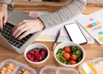 Online értékesítés az egészségiparban: Lehetőségek és kihívások