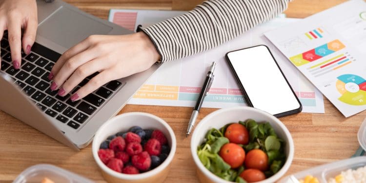 Online értékesítés az egészségiparban: Lehetőségek és kihívások